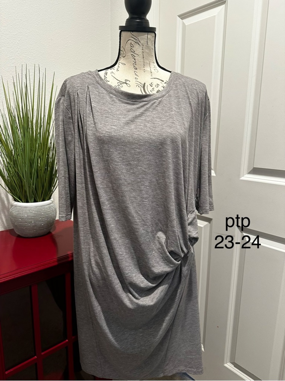 Umgee Gray Draped Short Sleeve Tunic